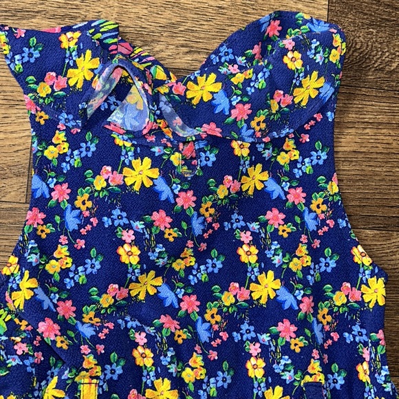 Handmade Tropical Dress - Picture 4 of 5